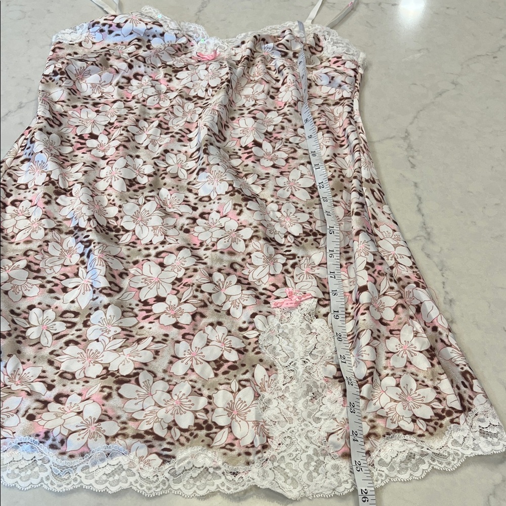 Victoria's Secret Pink Floral Lace Chemise Size Small - Picture 8 of 9